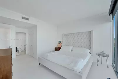 601 NE 36th St #811, Miami, FL 33137 - Photo 7
