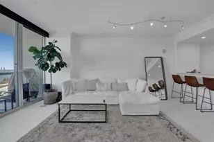 601 NE 36th St, Miami, FL 33137 - Photo 3