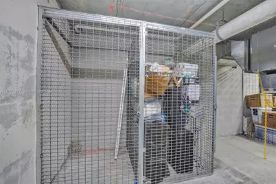 601 NE 36th St #811, Miami, FL 33137 - Photo 29