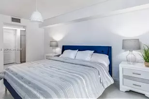 1200 Brickell Bay Dr, Miami, FL 33131 - Photo 5