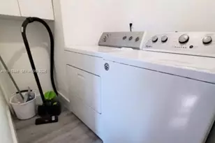 2532 NW 175th Terrace, Miami Gardens, FL 33056 - Photo 9