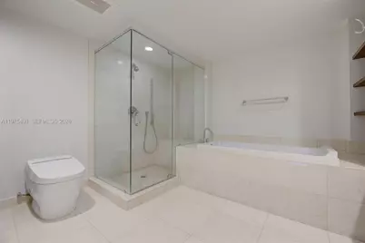 465 Brickell Ave #4301, Miami, FL 33131 - Photo 17