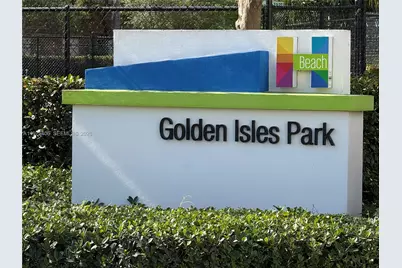 450 Layne Blvd #18, Hallandale Beach, FL 33009 - Photo 11