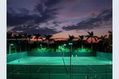 881 Ocean Dr #TH7, Key Biscayne, FL 33149 - Photo 3