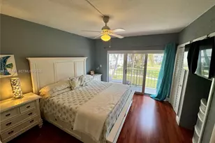 881 Ocean Dr, Key Biscayne, FL 33149 - Photo 37