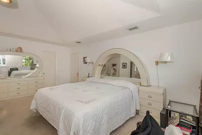 2518 NE 206th Ter, Miami, FL 33180 - Photo 35