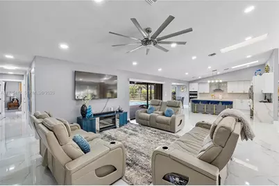 8551 NW 53rd Ct, Coral Springs, FL 33067 - Photo 13