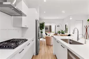 4301 NW 81st Ct, Doral, FL 33166 - Photo 9