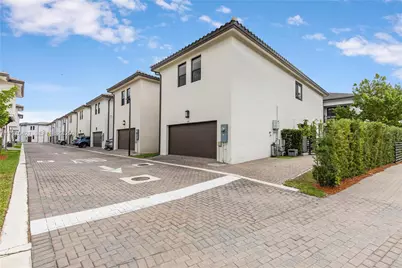 4301 NW 81st Ct #1, Doral, FL 33166 - Photo 45