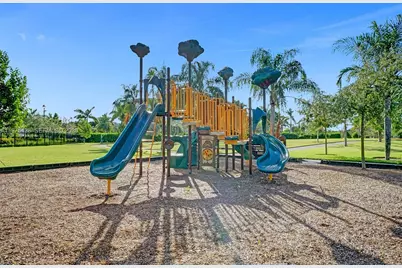 4764 Eucalyptus Dr, Hollywood, FL 33021 - Photo 9