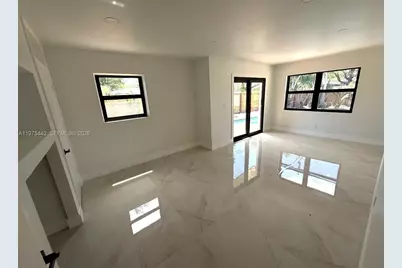 4021 NE 17th Ter, Oakland Park, FL 33334 - Photo 3