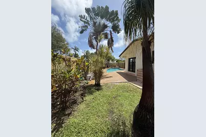 4021 NE 17th Ter, Oakland Park, FL 33334 - Photo 15