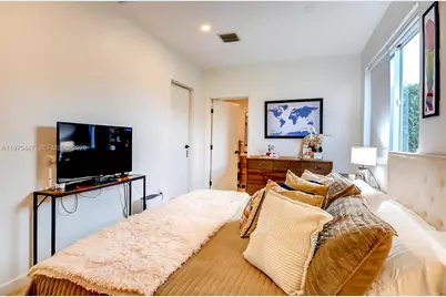 3641 SW 13th Ter, Miami, FL 33145 - Photo 21