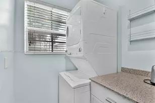 821 Meridian Ave, Miami Beach, FL 33139 - Photo 5