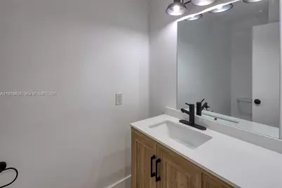 3905 Adra Ave #J-46B, Doral, FL 33178 - Photo 19