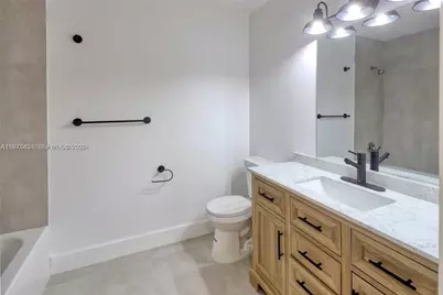 3905 Adra Ave #J-46B, Doral, FL 33178 - Photo 15