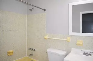 3841 NE 3rd Ave, Oakland Park, FL 33334 - Photo 7