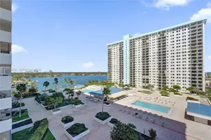 1201 S Ocean Dr, Hollywood, FL 33019 - Photo 17