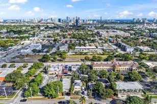 109 SW 1st Ave, Hallandale Beach, FL 33009 - Photo 27