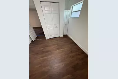 109 SW 1st Ave, Hallandale Beach, FL 33009 - Photo 13
