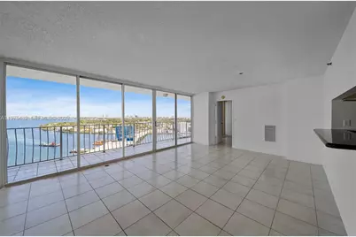 7601 E Treasure Dr #1917, North Bay Village, FL 33141 - Photo 5