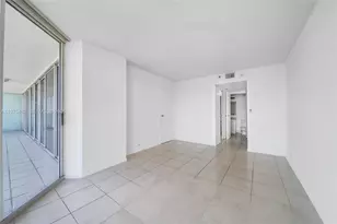 7601 E Treasure Dr, North Bay Village, FL 33141 - Photo 23