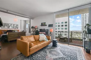 690 SW 1st Ct, Miami, FL 33130 - Photo 1