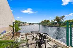 7282 Jacaranda Ln, Miami Lakes, FL 33014 - Photo 49