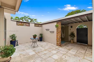 7282 Jacaranda Ln, Miami Lakes, FL 33014 - Photo 13