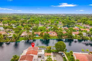 7282 Jacaranda Ln, Miami Lakes, FL 33014 - Photo 5