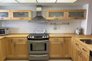 1069 Hillsboro Mile, Hillsboro Beach, FL 33062 - Photo 11