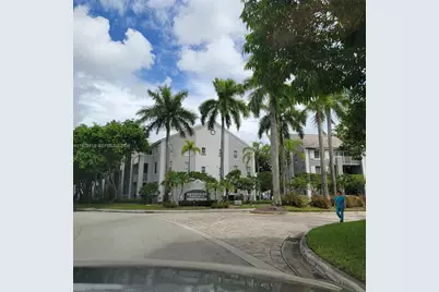 711 SW 111th Wy #301, Pembroke Pines, FL 33025 - Photo 3