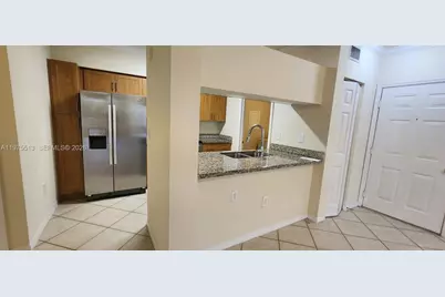 6530 Emerald Dunes Dr #207, West Palm Beach, FL 33411 - Photo 7