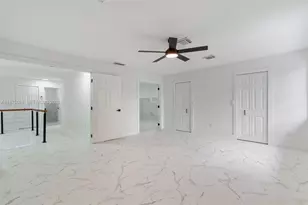 7945 NW 187th Ln, Hialeah, FL 33015 - Photo 17