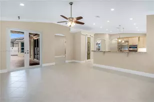 18801 SW 7th St, Pembroke Pines, FL 33029 - Photo 11