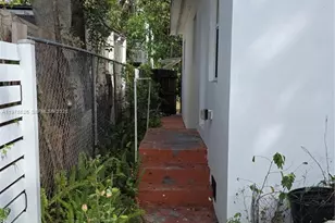 5715 NW 6th Ave, Miami, FL 33127 - Photo 17