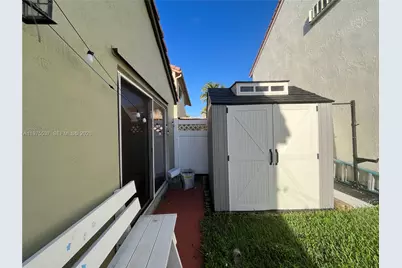 17901 NW 19th St, Pembroke Pines, FL 33029 - Photo 3