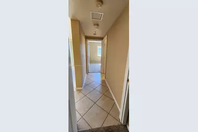 6482 Emerald Dunes Dr #201 PLUS GARAGE, West Palm Beach, FL 33411 - Photo 17