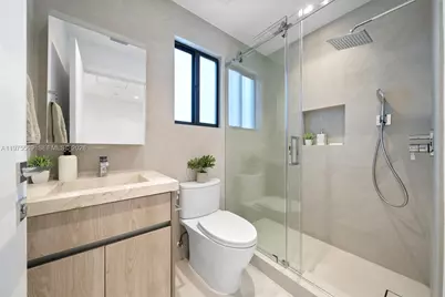 1077 Golden Cane Dr, Weston, FL 33327 - Photo 11