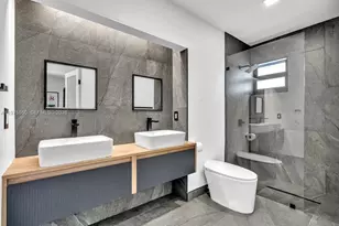 19801 NE 23rd Ave, Miami, FL 33180 - Photo 31