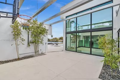 19801 NE 23rd Ave, Miami, FL 33180 - Photo 51