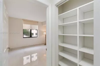 888 S Douglas Rd #404, Coral Gables, FL 33134 - Photo 15