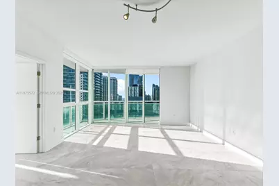951 Brickell Ave #2610, Miami, FL 33131 - Photo 5