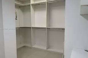 20281 E Country Club Dr, Aventura, FL 33180 - Photo 11