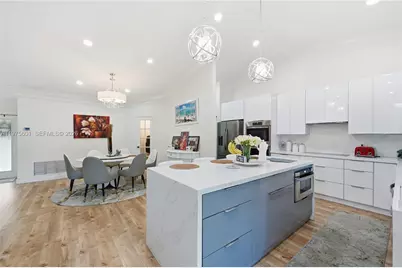 10003 NW 53rd Ct, Coral Springs, FL 33076 - Photo 9