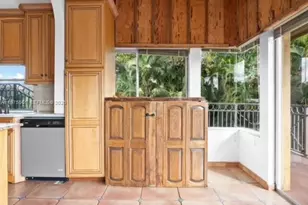 4850 SW 63rd Terrace, Davie, FL 33314 - Photo 7