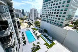 690 SW 1st Ct, Miami, FL 33130 - Photo 13