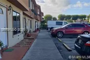 8360 NW 8th St, Miami, FL 33126 - Photo 31