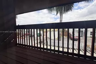 8360 NW 8th St, Miami, FL 33126 - Photo 11