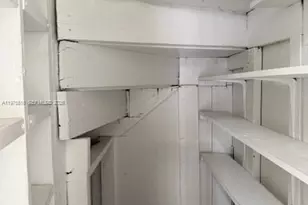 8360 NW 8th St, Miami, FL 33126 - Photo 7